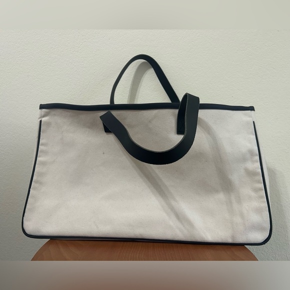 Santa Barbara Tote Bag Cotton Canvas Leather Handles Black/White Christmas Vibes - Picture 3 of 15